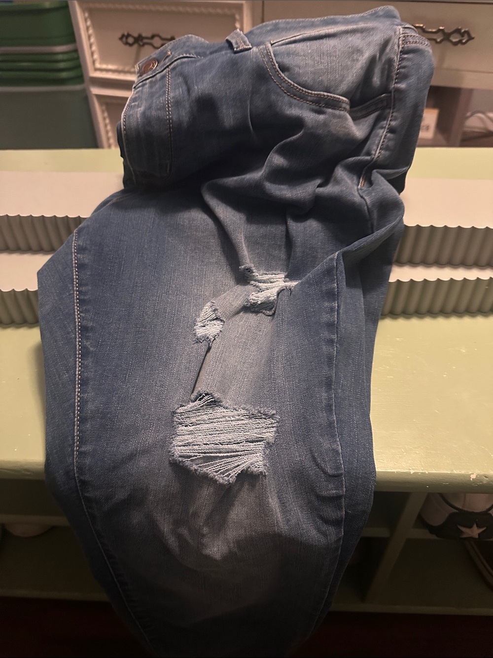 Women’s Blue Distressed Jeans